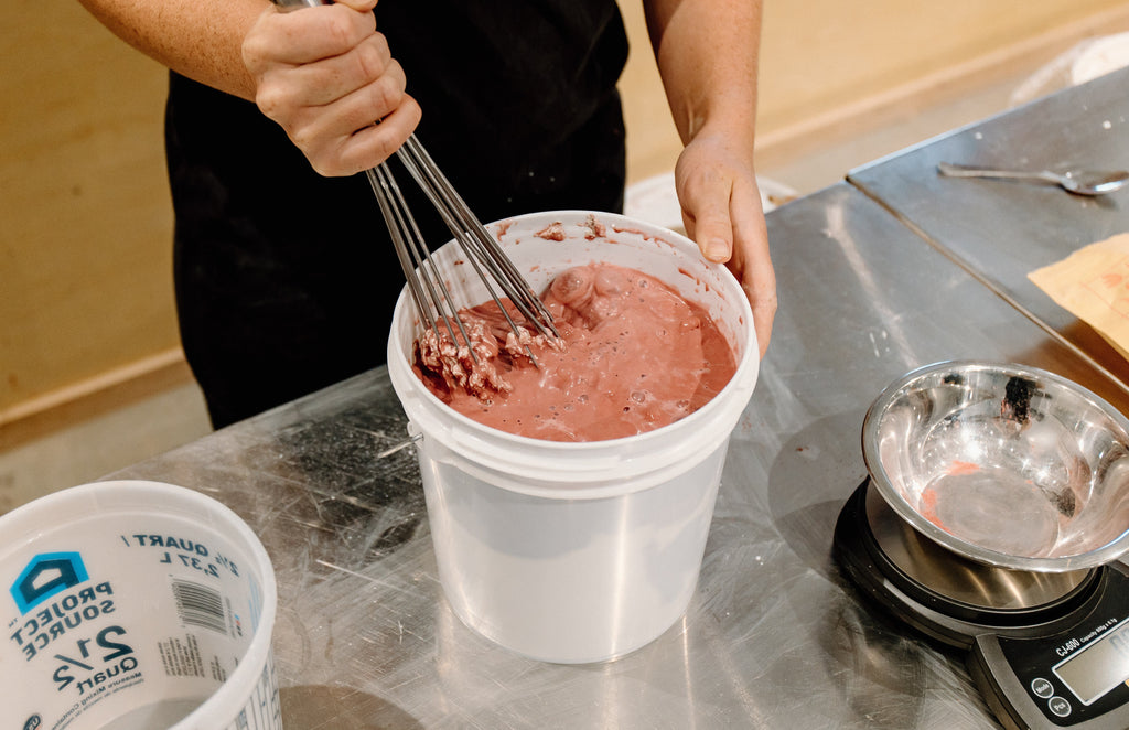 What is Specific Gravity in Pottery Glazes? Complete Guide for Cone 5/6 Ceramics